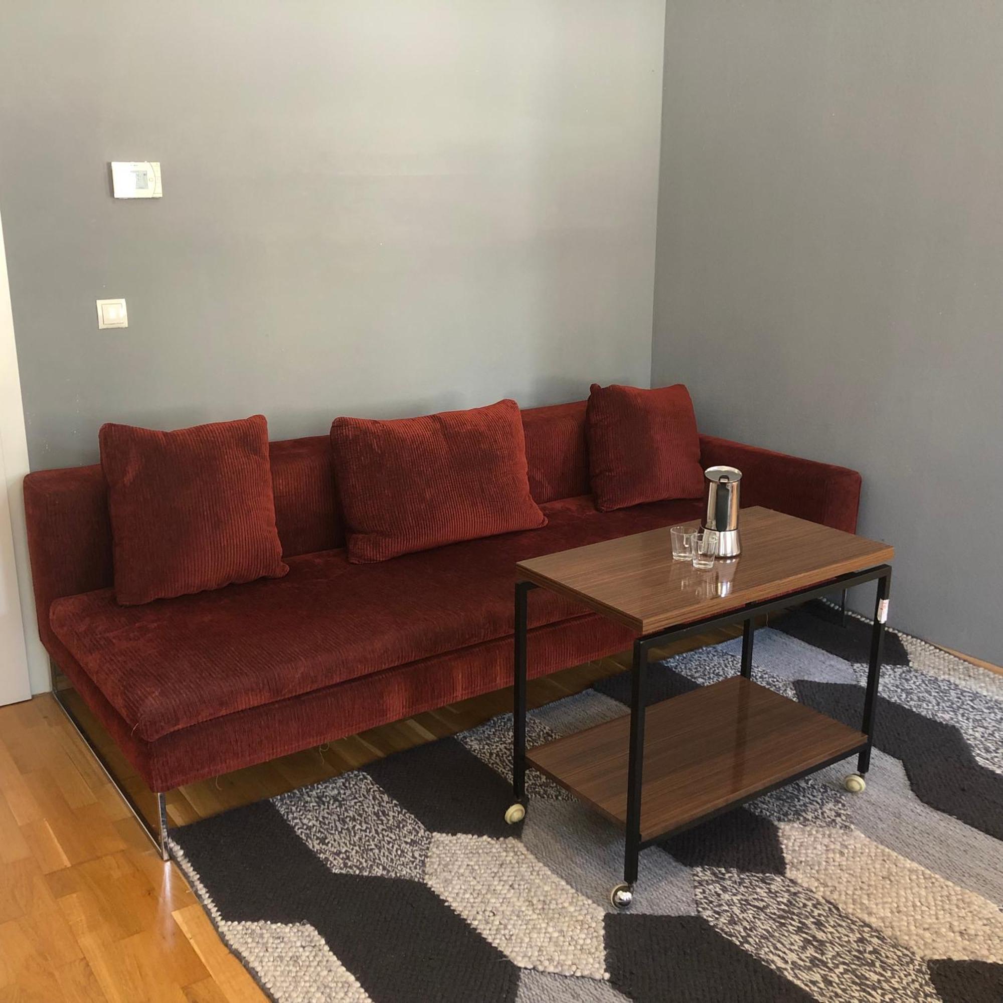 Grosse 4 Zimmer Wohnung. Schonbrunn-nahe! Apartment Wien